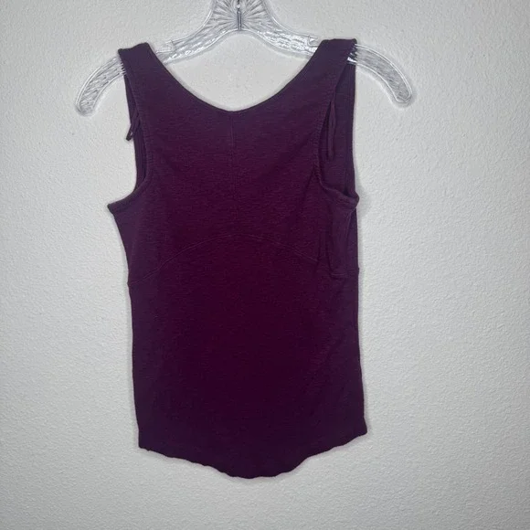 Free People Women Plum Purple Ribbed Notched V-Neck Tank Top Size M OB702137 - Picture 6 of 7